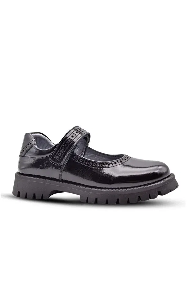 Детские туфли для девочек из натуральной кожи Glee black patent leather Kids A More, Black