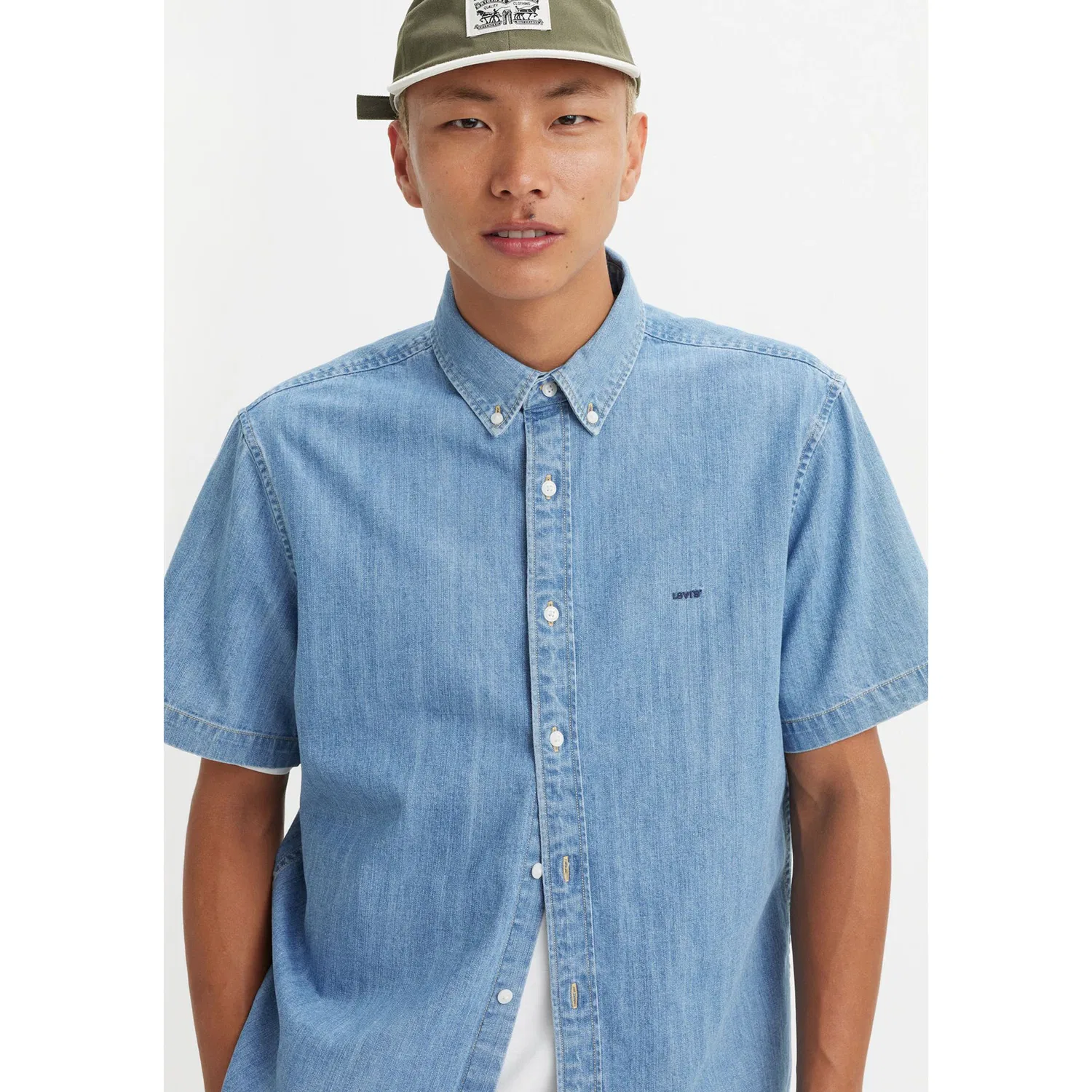 Мужская джинсовая рубашка с коротким рукавом Levi's, Medium Blue — фото 4