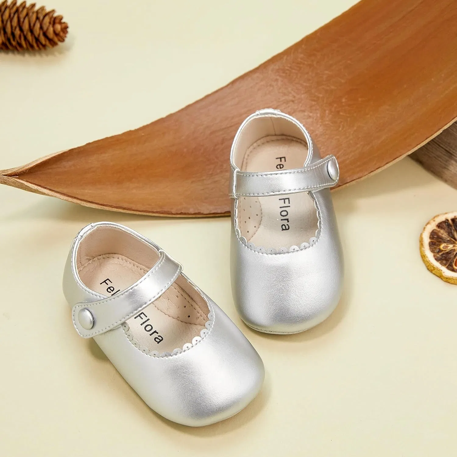 Детские туфли Мэри Джейн на мягкой подошве Moccasins Rubber Sole Crib Shoes Felix & Flora, Silver — фото 4