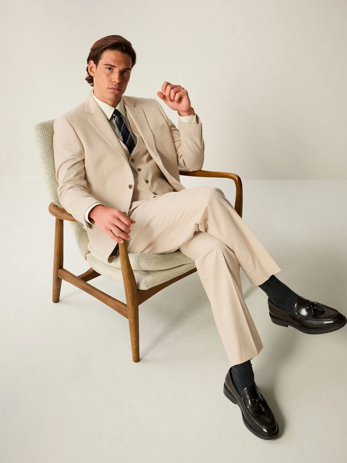 Пиджак костюмный Slim Fit фланелевый Next, нейтральный — фото 2