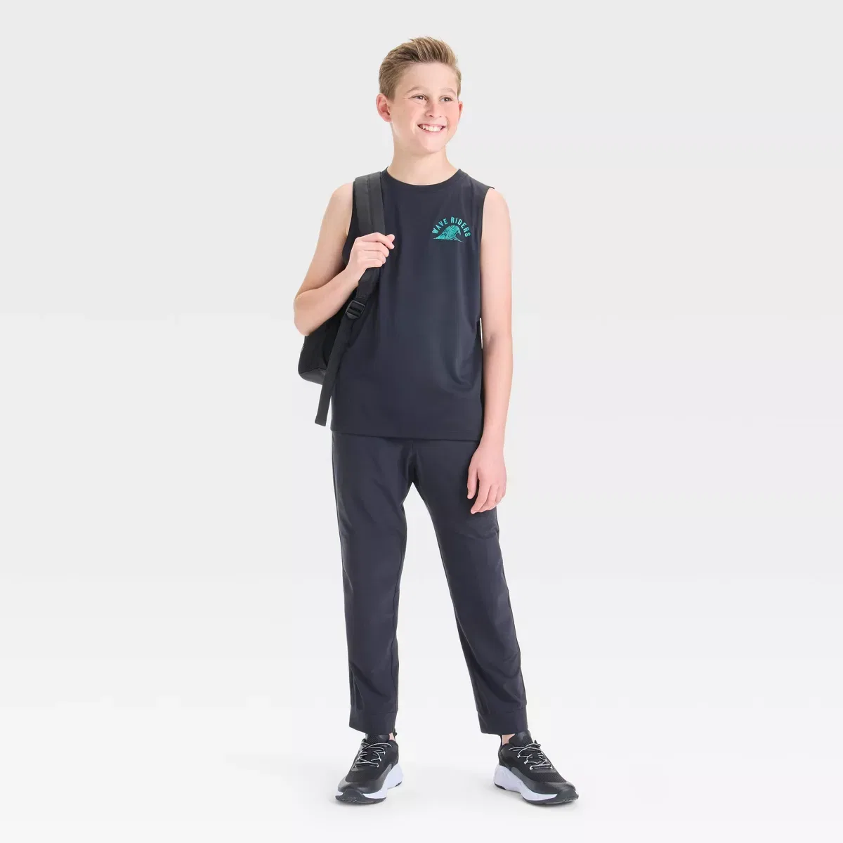 Детские спортивные джоггеры для мальчиков легкие с принтом All In Motion KIDS PERFORMANCE, Black — фото 3