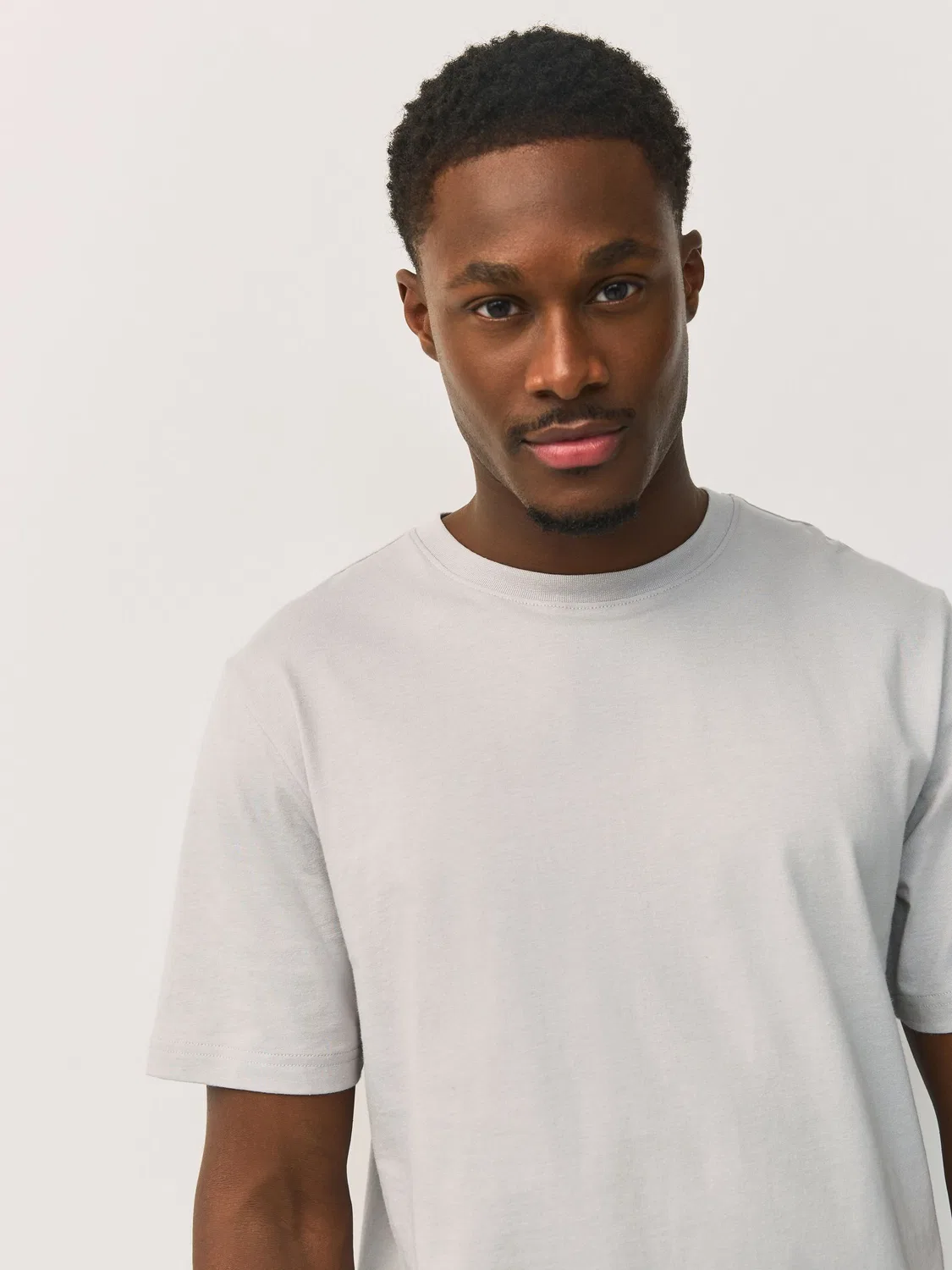 Футболка с круглым вырезом, Regular Fit, Essential Next, светло-серый — фото 4