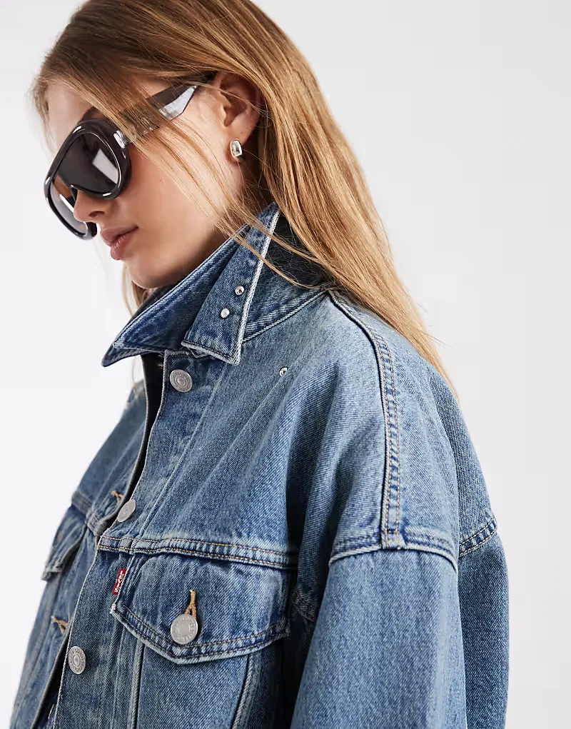 Укороченная джинсовая куртка Levi's с декором, синий