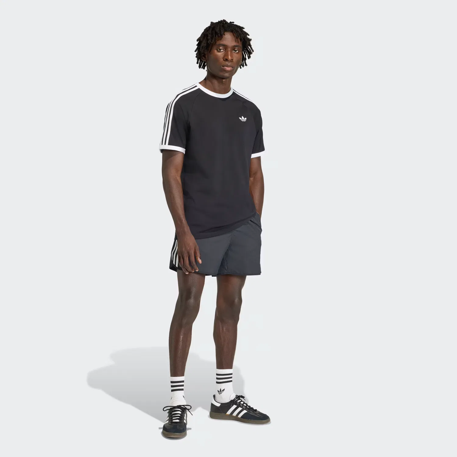 Мужская футболка с полосами на рукавах 3-Stripes T-Shirt, Adidas Originals, черный — фото 4