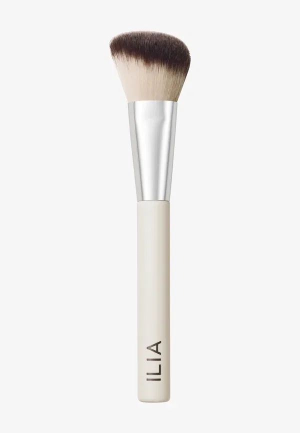 Кисть для скульптурирования - кисть для макияжа Ilia Beauty