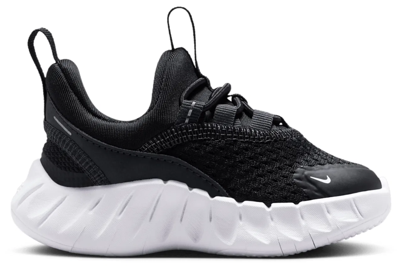 Беговые кроссовки для мальчиков Free Ride Nike, цвет Black/White/Anthracite