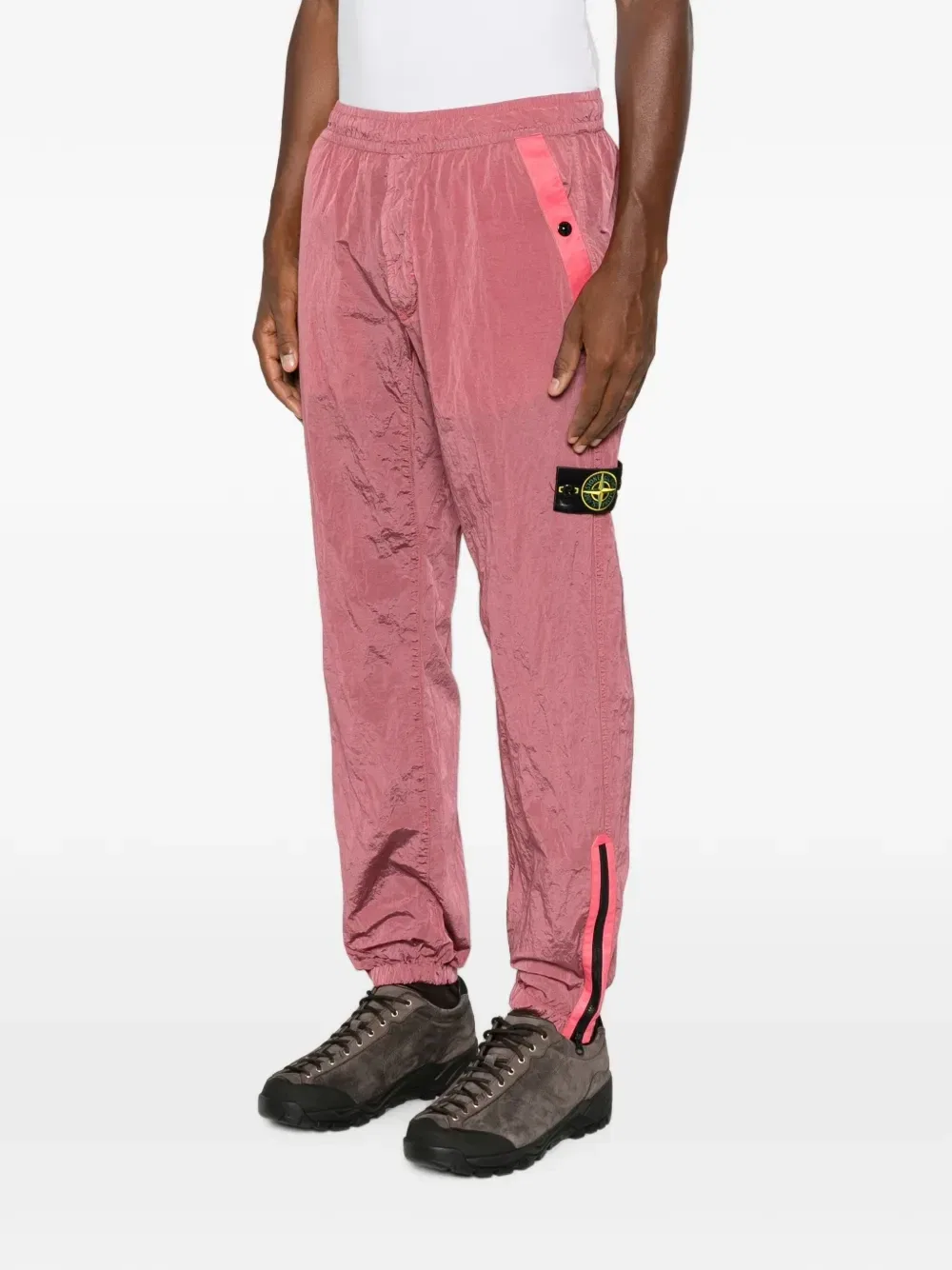 Спортивные брюки с нашивкой в виде логотипа Stone Island, розовый — фото 3