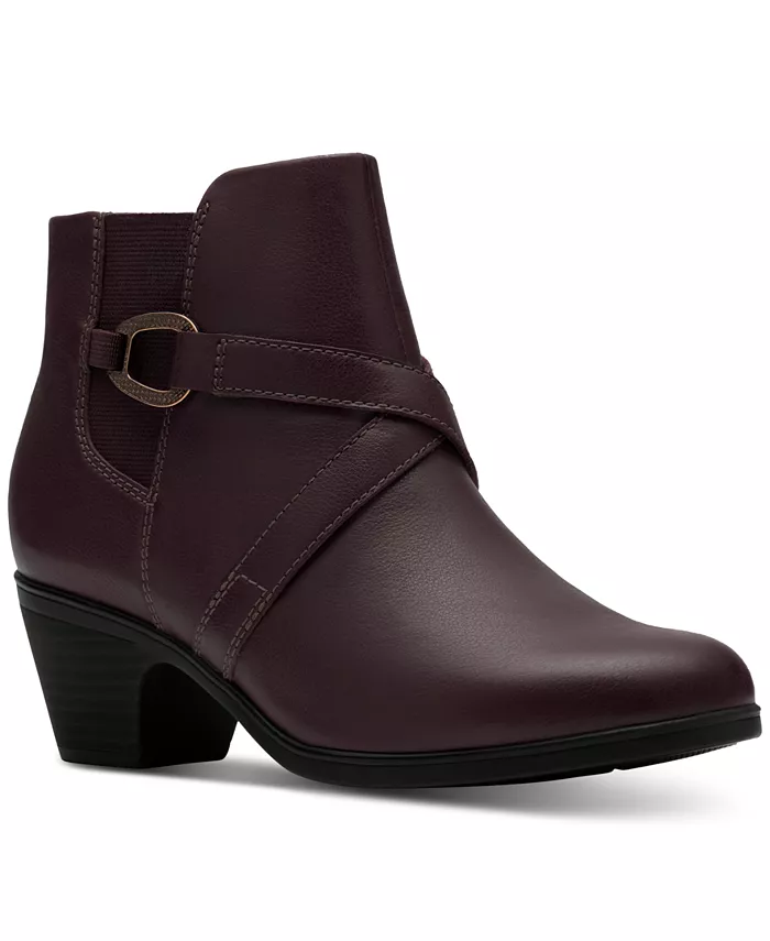 Коллекция Women's Emily2 Henley Wedge Booties Clarks, коричневый