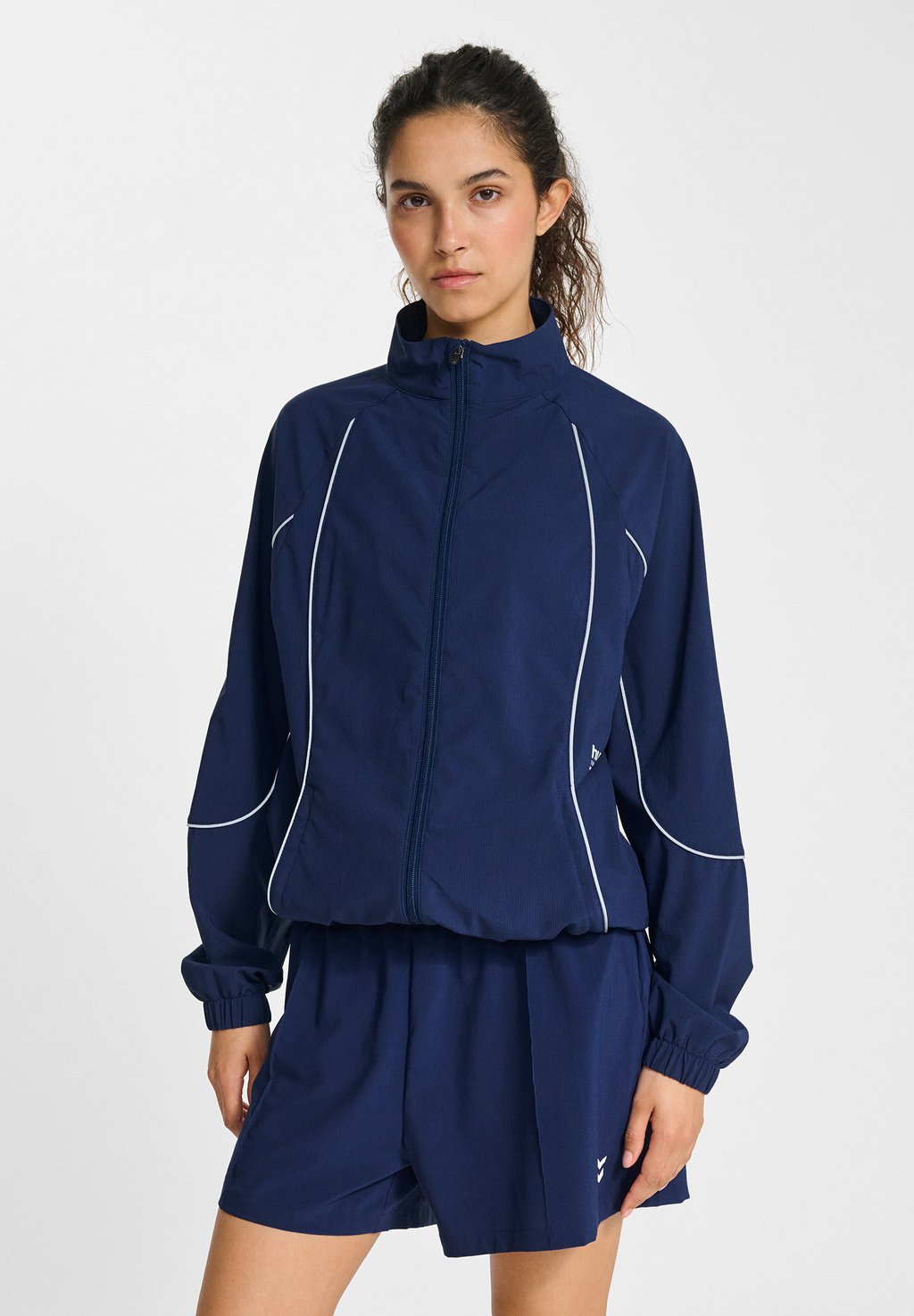 

Тренировочная куртка Hummel, синий