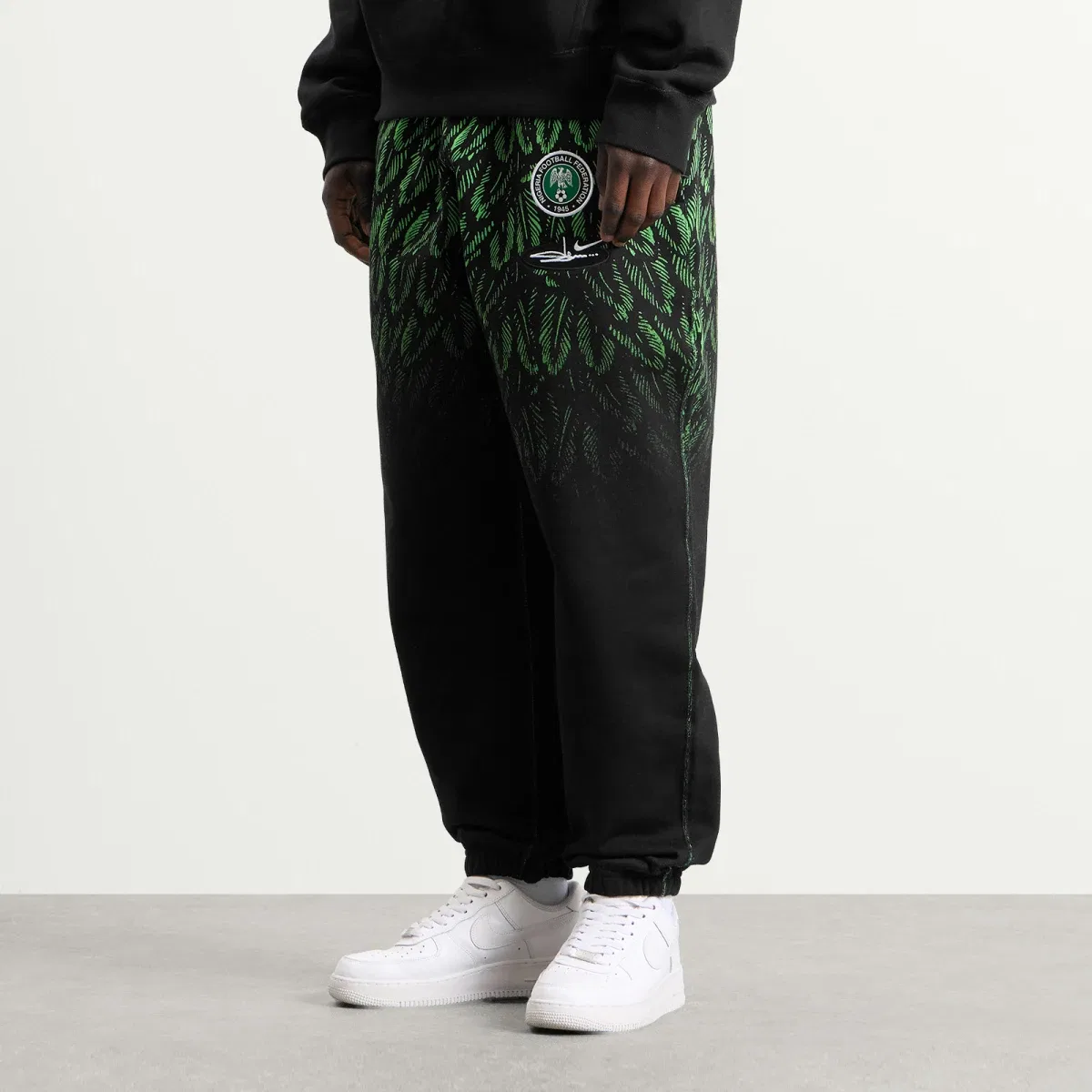 Штаны из футера с принтом X slawn nigeria solo swoosh fleece pant Nike, Black — фото 3