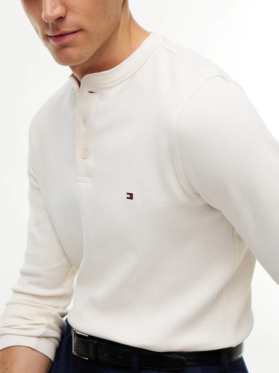 Футболка TOMMY HILFIGER светло-бежевого цвета — фото 3