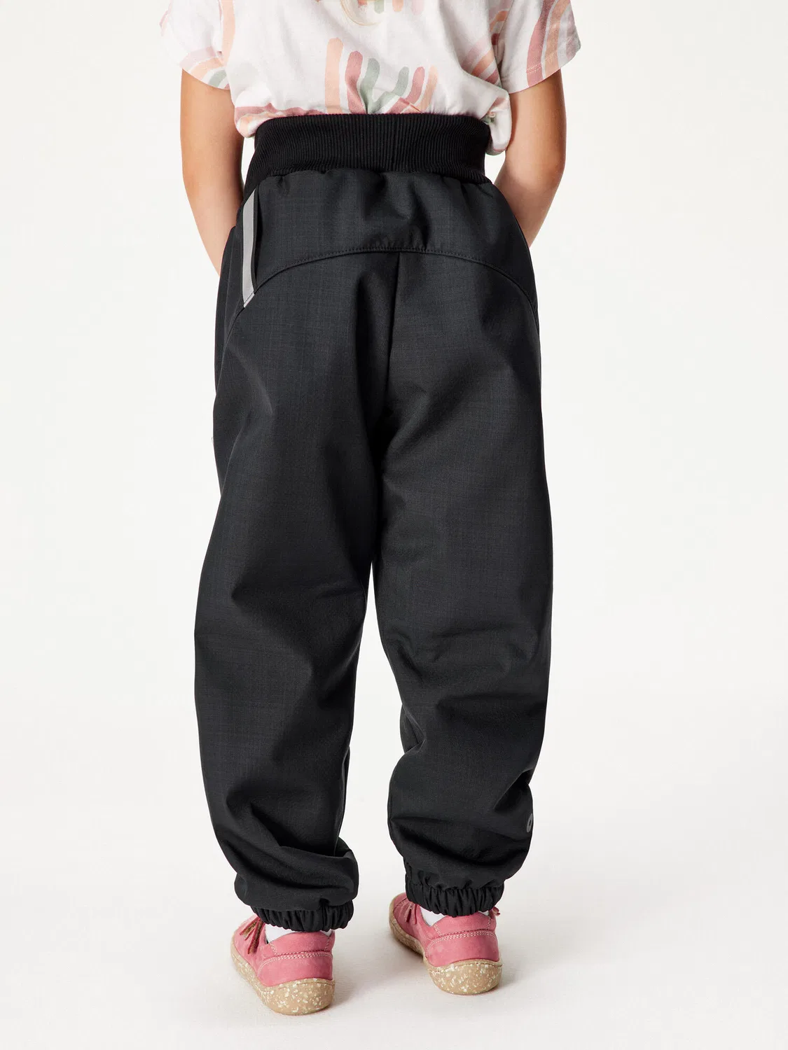 Детские утепленные брюки из софтшелла с искусственным мехом Softshell-Hose mit Teddyfutter fur Kinder Light, Unuo, Schwarz Gestromt — фото 4