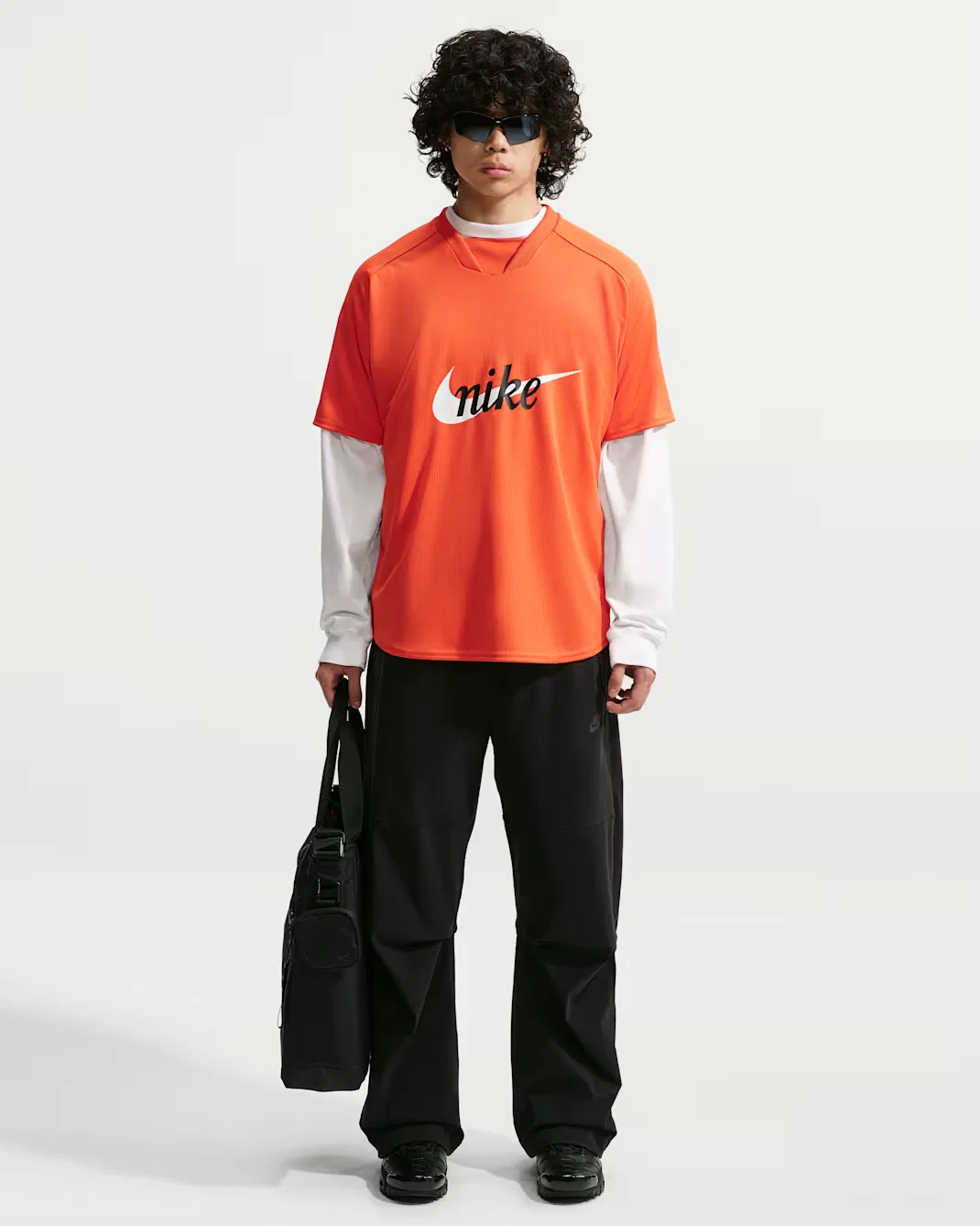 Мужская футболка Nike Club, Safety Orange/Black/White — фото 4