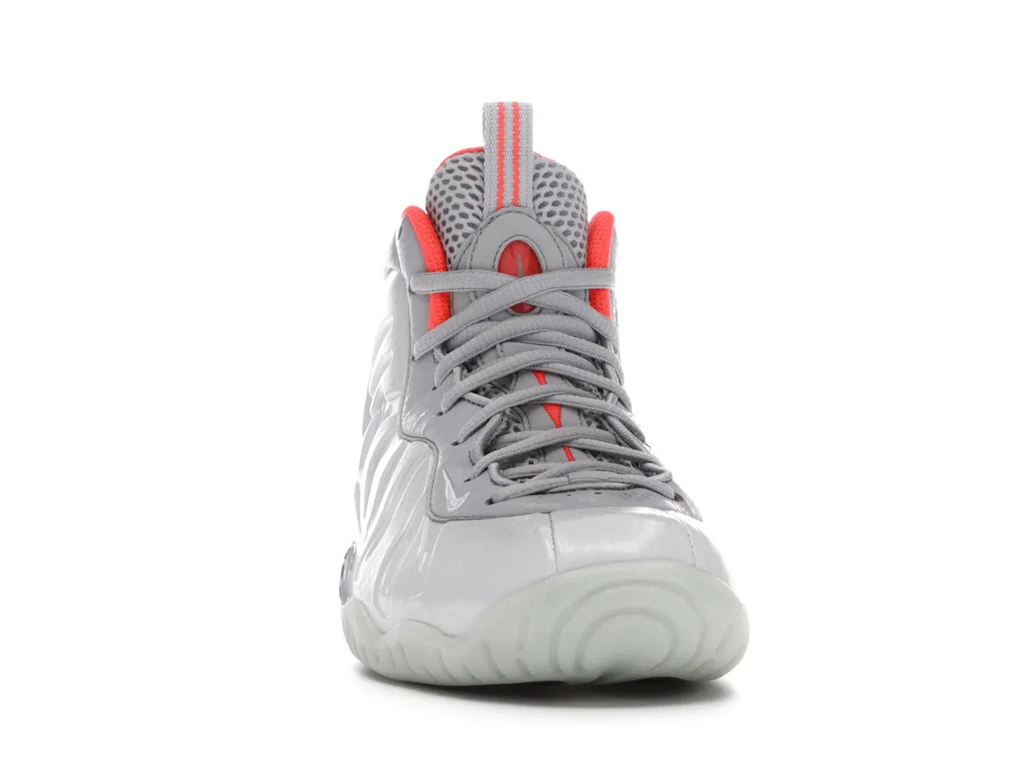 Детские кроссовки Lifestyle Nike Air Foamposite Pro, Pure Platinum Pure Platinum Wolf Grey Bright Crimson — фото 2