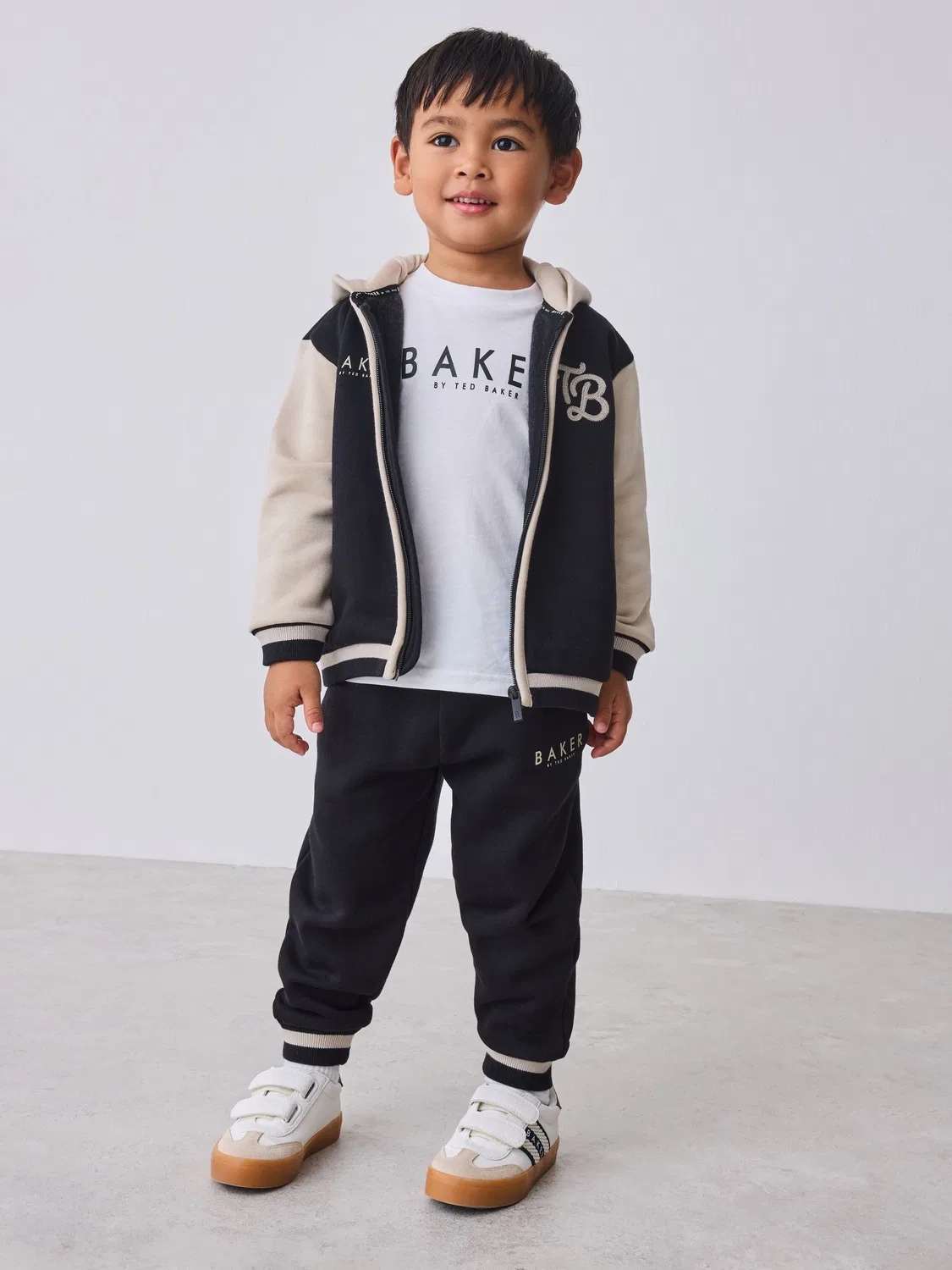 Спортивный костюм Varsity 3 Piece Baker by Ted Baker, черный/экрю — фото 2