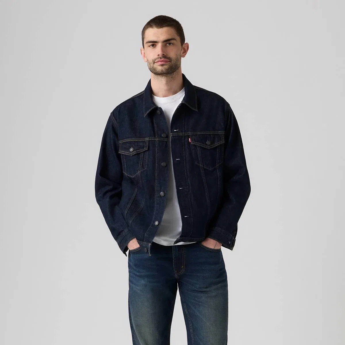 Свободная куртка дальнобойщика Levi's, Rinse It Out - Dark Wash — фото 3