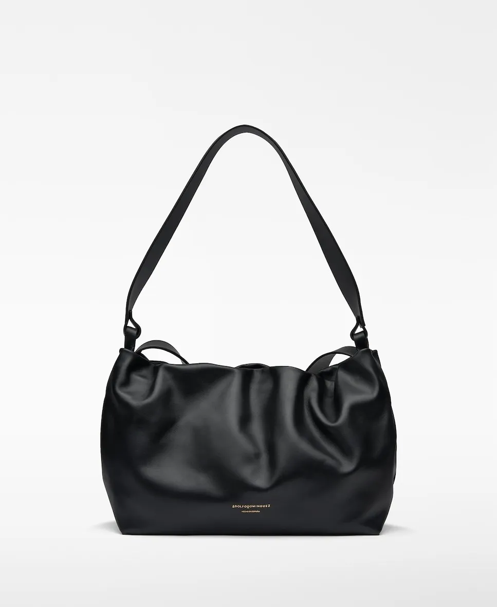 

Сумка через плечо из кожи с рюшами, трансформирующаяся в поясную Adolfo Dominguez, черный