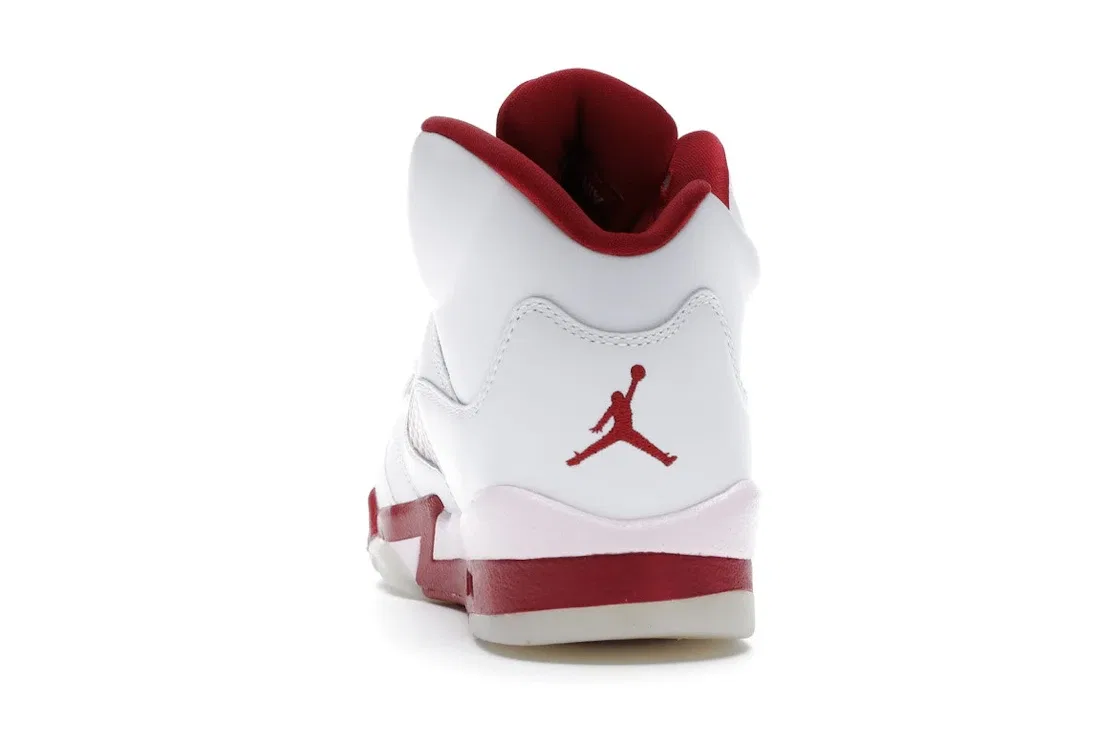 Детские кроссовки с контрастными акцентами Jordan 5 Retro Jordan, White/Pink Foam Gym Red — фото 4