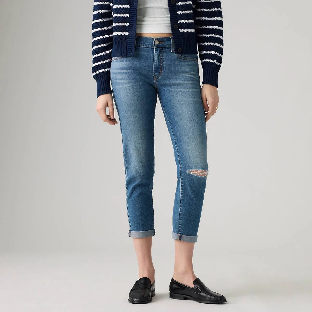 Джинсы-Бойфренды средней посадки для женщин Levi's, Timeless Tint - Medium Wash — фото 2