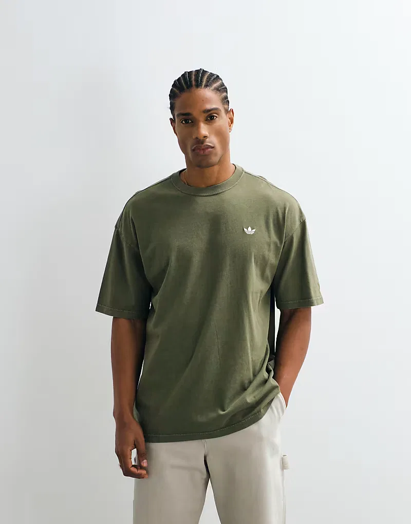 Футболка Adidas Originals Essential свободного кроя, оливковый — фото 2