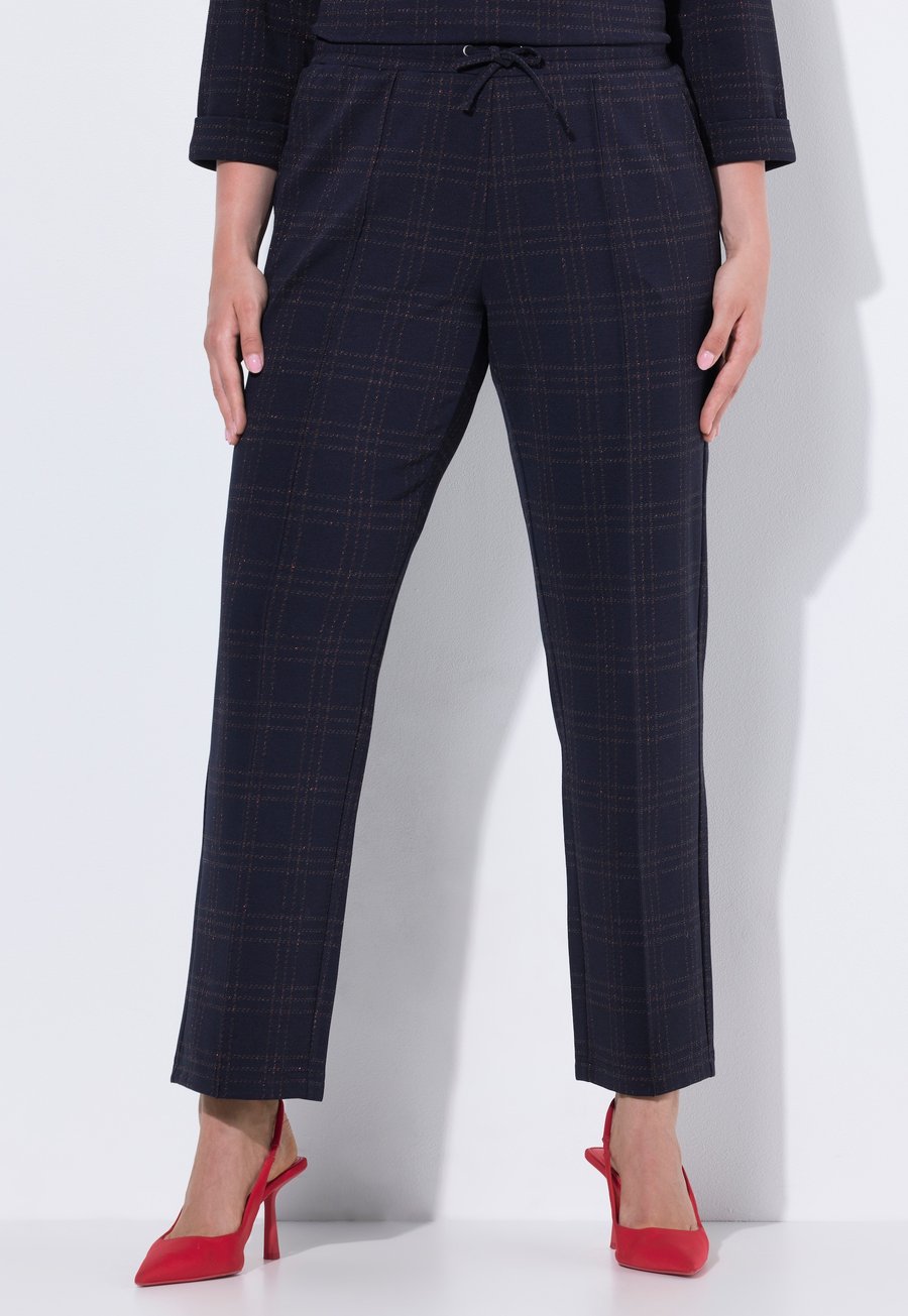 

Брюки Ulla Popken GLITTER CHECK PUNTO DI ROMA , Marine/Dark Blue