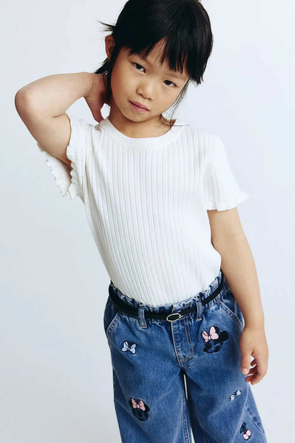 Джинсы с широкими штанинами и декоративным рисунком H&M, Denimblau/Minnie Maus — фото 2