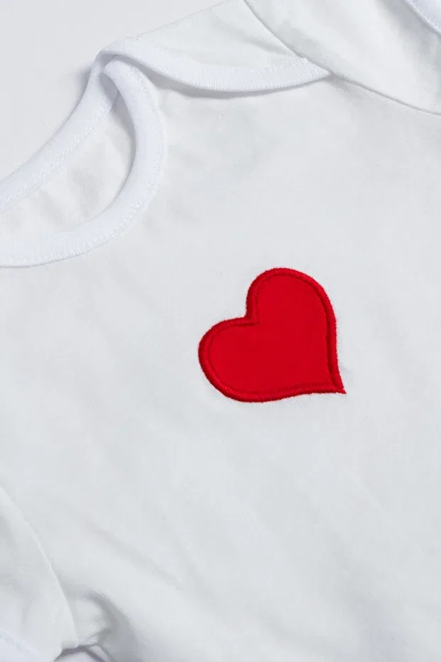 Детское боди-комбинезон для девочек с принтом Heart Gambino, White — фото 4