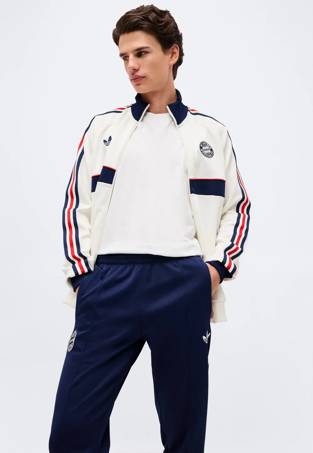 Спортивные штаны ФК Бавария Мюнхен - клубная одежда Adidas Originals, Night Indigo — фото 4