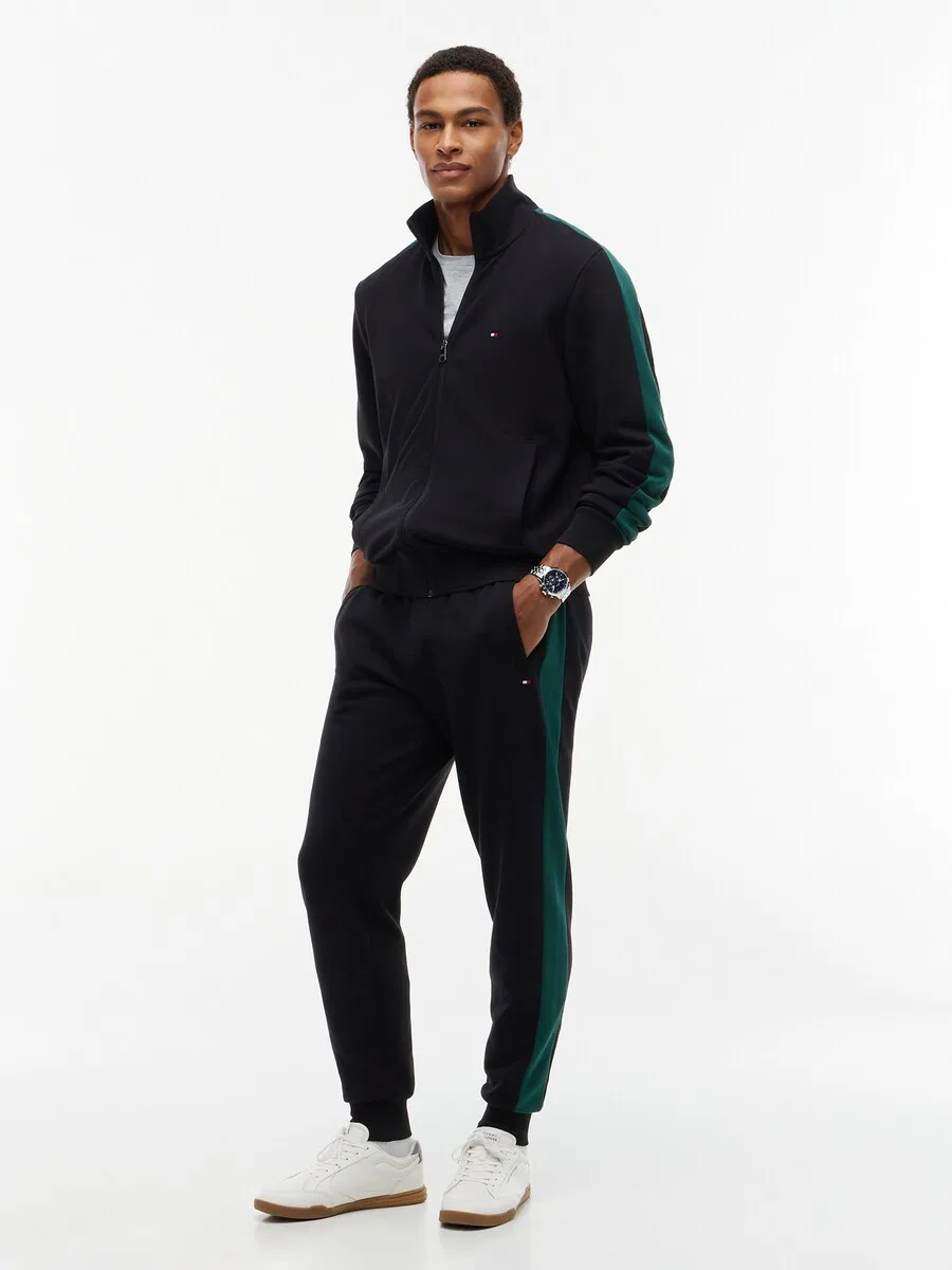 Спортивный костюм TOMMY HILFIGER 'ESS' черного цвета — фото 4