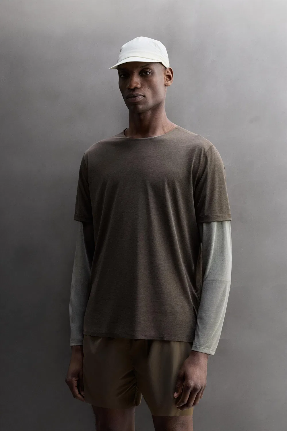 ЛЕГКАЯ СТРУКТУРИРОВАННАЯ ФУТБОЛКА ДЛЯ БЕГА ZARA, Mid-Green — фото 2