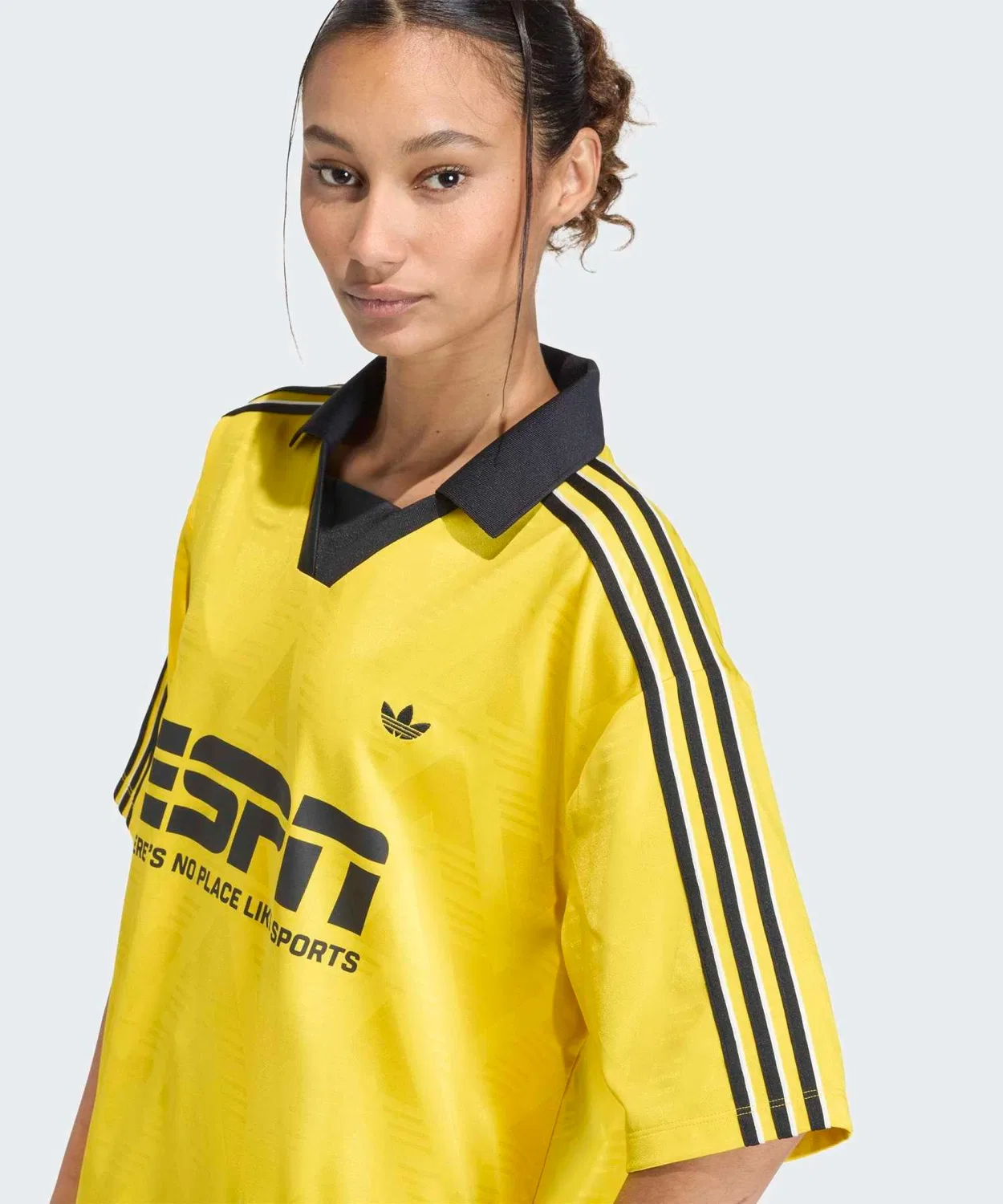 Женская футболка-джерси оверсайз с V-образным вырезом Adidas Originals, Yellow — фото 3