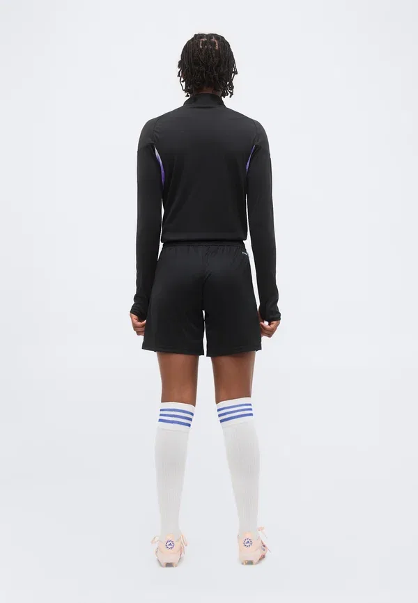 Шорты Tiro 26 Essentials - спортивные шорты Adidas Performance, белый — фото 3