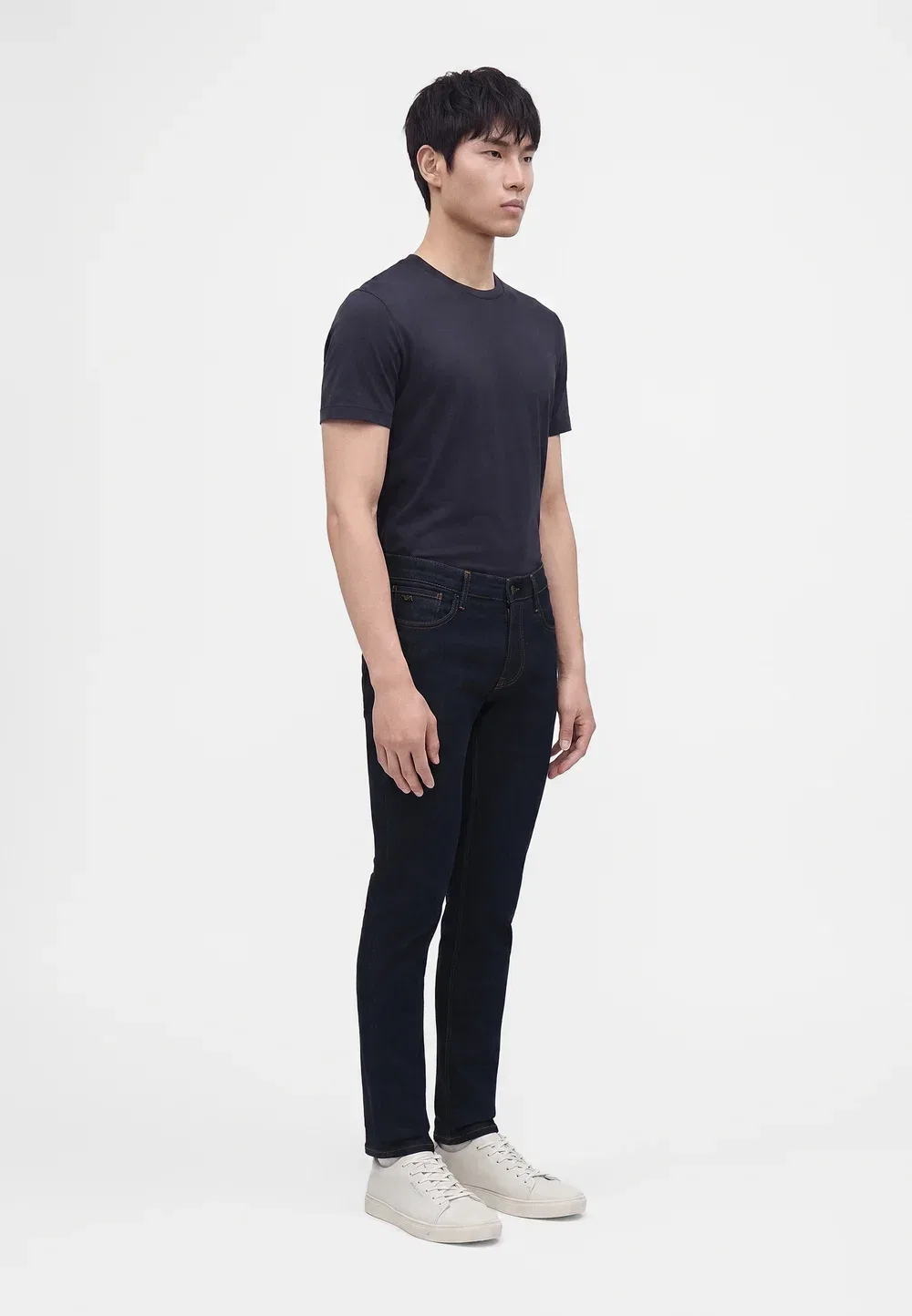 Брюки с карманами - джинсы зауженного кроя Emporio Armani, Blue Denim — фото 4