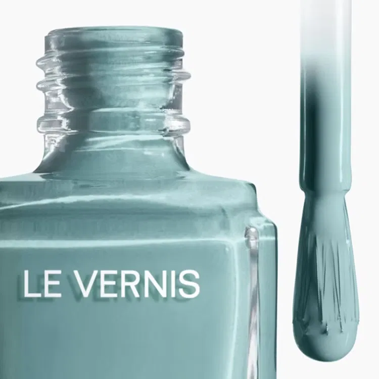 Лак для ногтей LE VERNIS CHANEL, 435 Baigneuse — фото 2