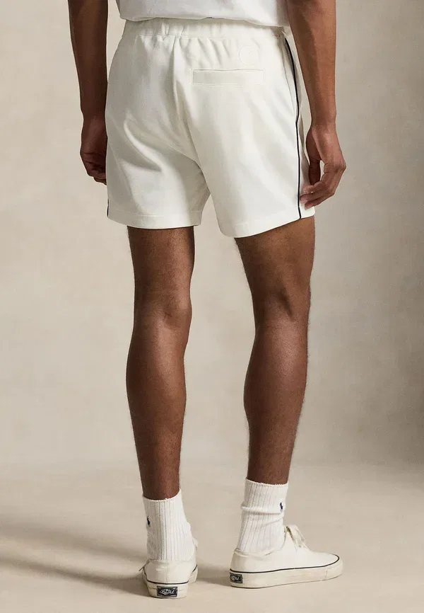 Шорты хлопок/полиэстер Wimbledon 4.5-inch classic fit short Polo Ralph Lauren Ceramic White, белый — фото 3