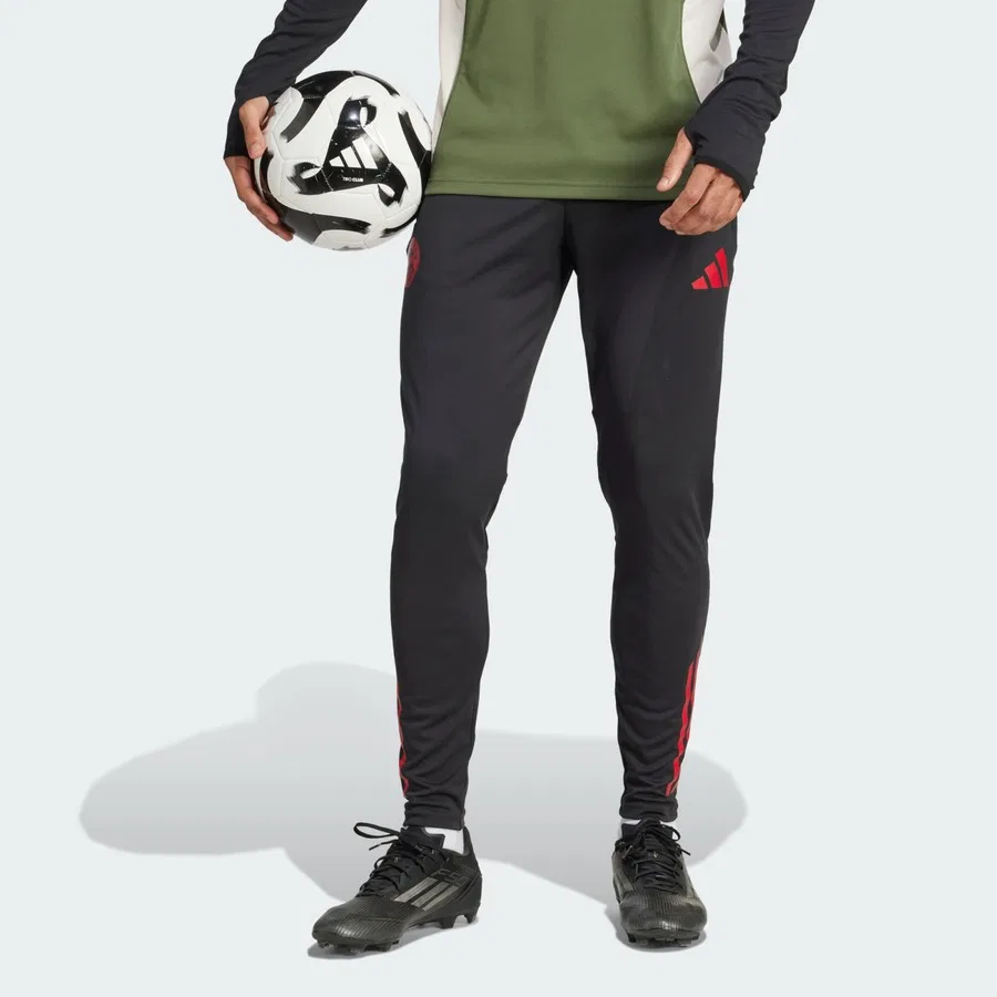 Тренировочные штаны FC Bayern Tiro 25 Competition adidas, Черный