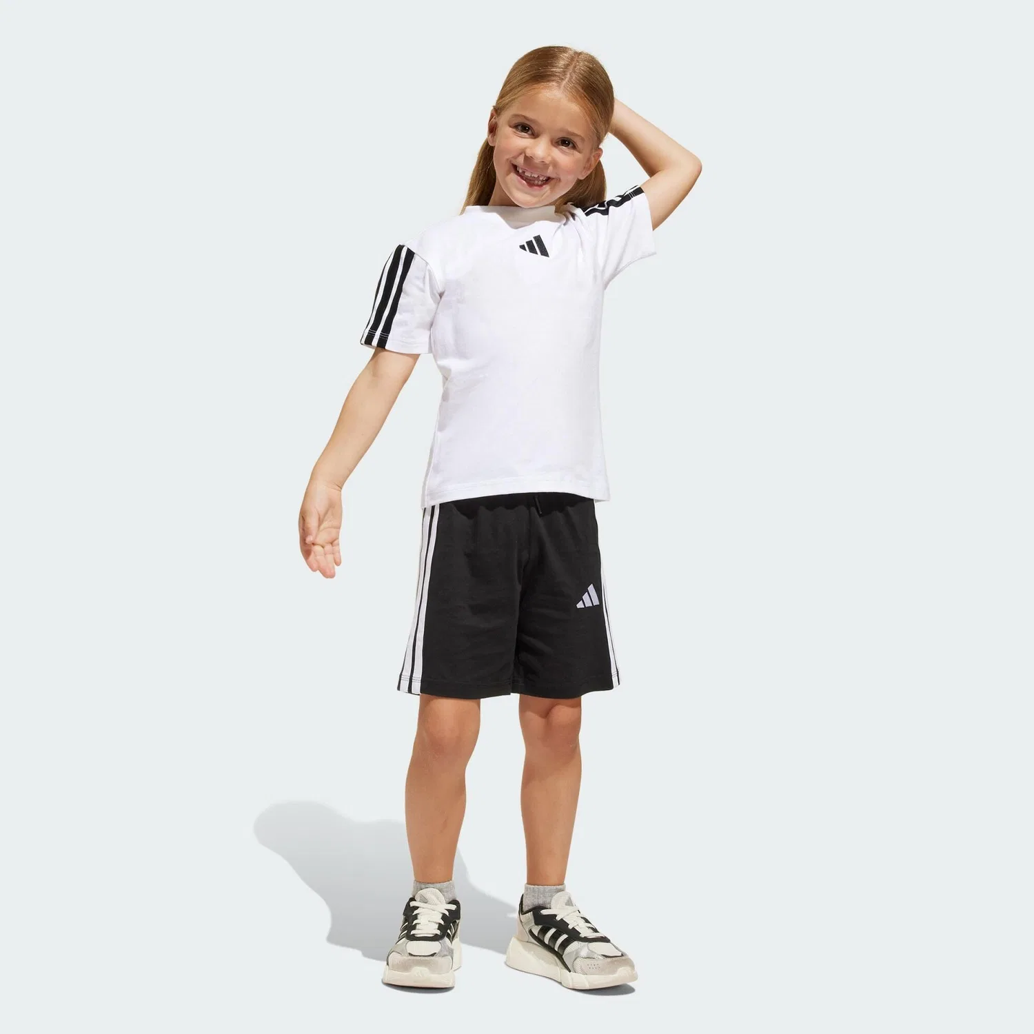 Детский комплект из футболки и шорт с принтом 3-Streifen Adidas, Цвет Weiss Schwarz Weiss — фото 3