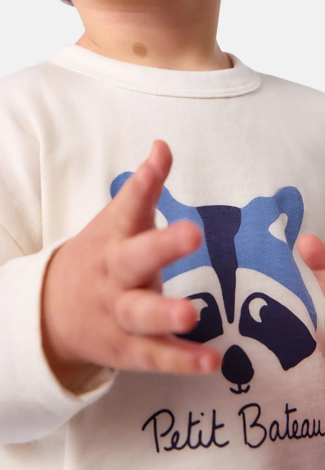Футболка унисекс с рождественским принтом и длинными рукавами Petit Bateau, Milk — фото 2