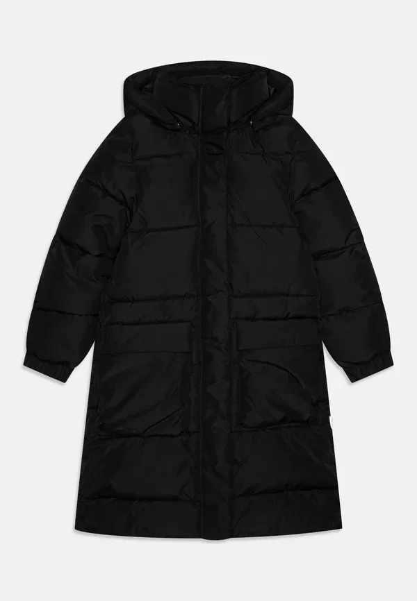 Пальто зимнее с капюшоном Winter kumpula unisex, Reima, черный