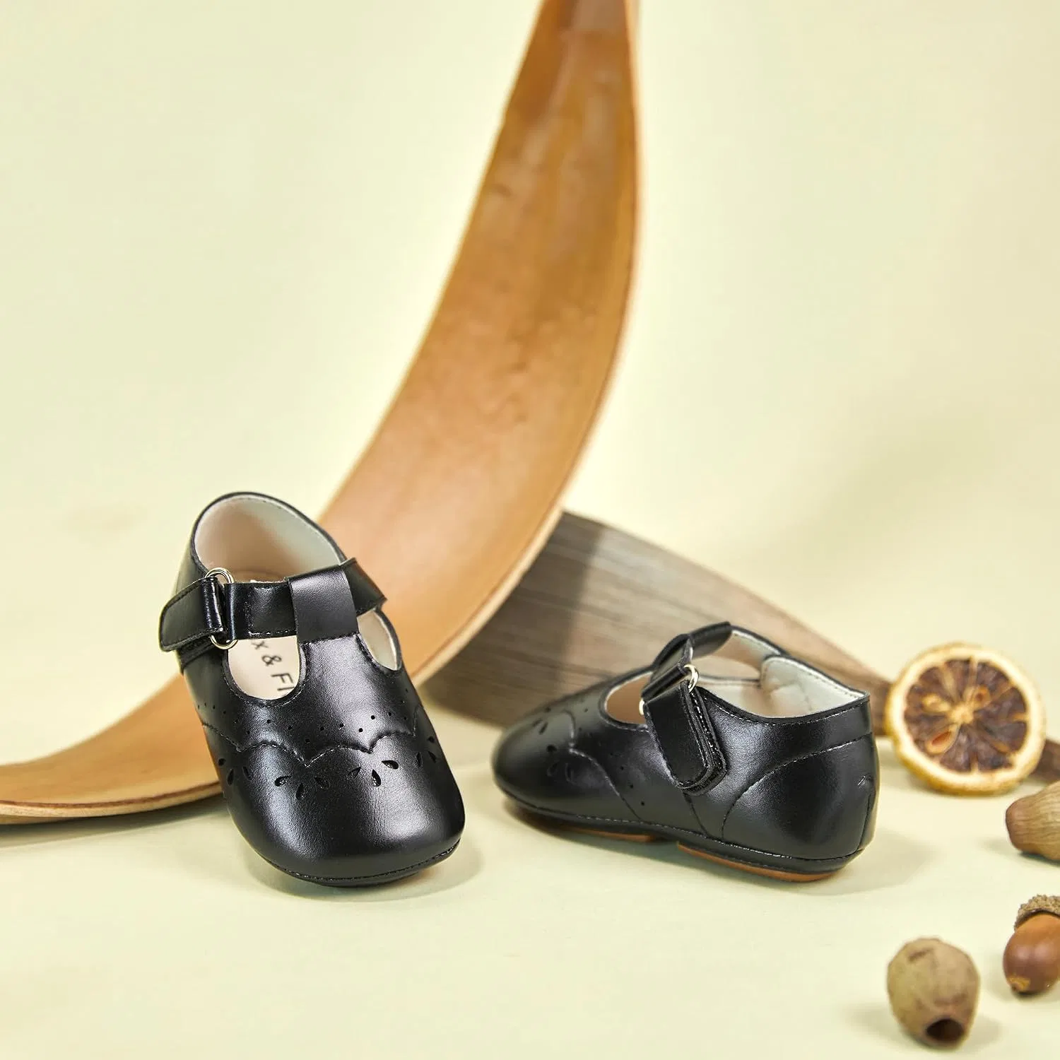 Детские туфли Мэри Джейн на мягкой подошве Moccasins Rubber Sole Crib Shoes Felix & Flora, Black — фото 3