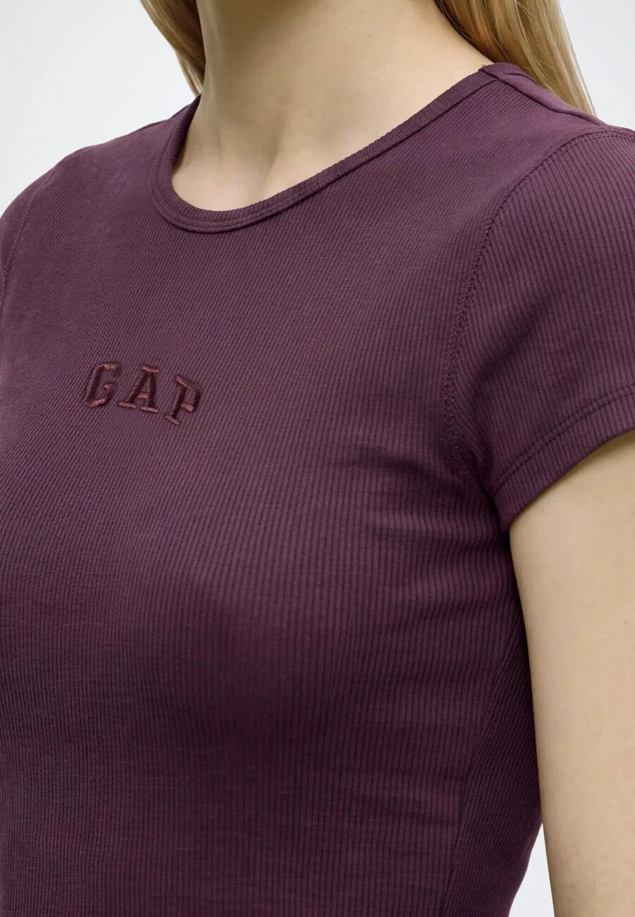 Футболка GAP цвета бордо — фото 3