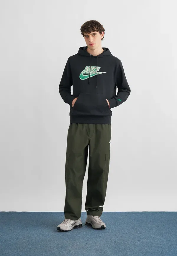 Толстовка с капюшоном Club Scifi Nike Sportswear, черный/малахитовый — фото 2