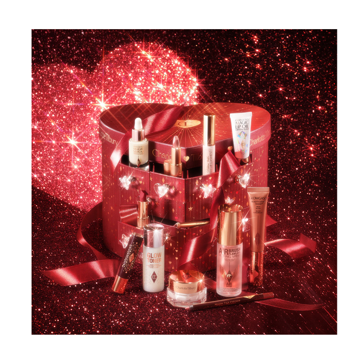 CT 2024 Рождественский лимитированный календарь Love Treasure Box Набор косметики Easy-to-Blend Natural Set Of 12 Charlotte Tilbury, calendar love treasure makeup sets (2024 christmas limited edition) — фото 3
