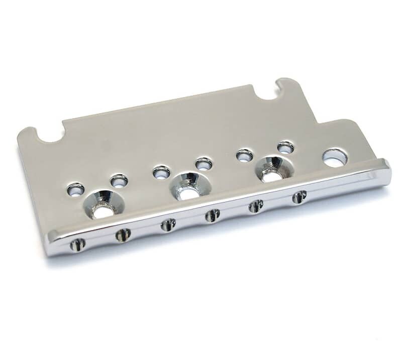 

002-6097-049 Пластина для бриджа Fender American Series Chrome '86-07 Stratocaster/Strat 002-6097-049 Fender American Series Chrome '86-07 Stratocaster/Strat Bridge Plate