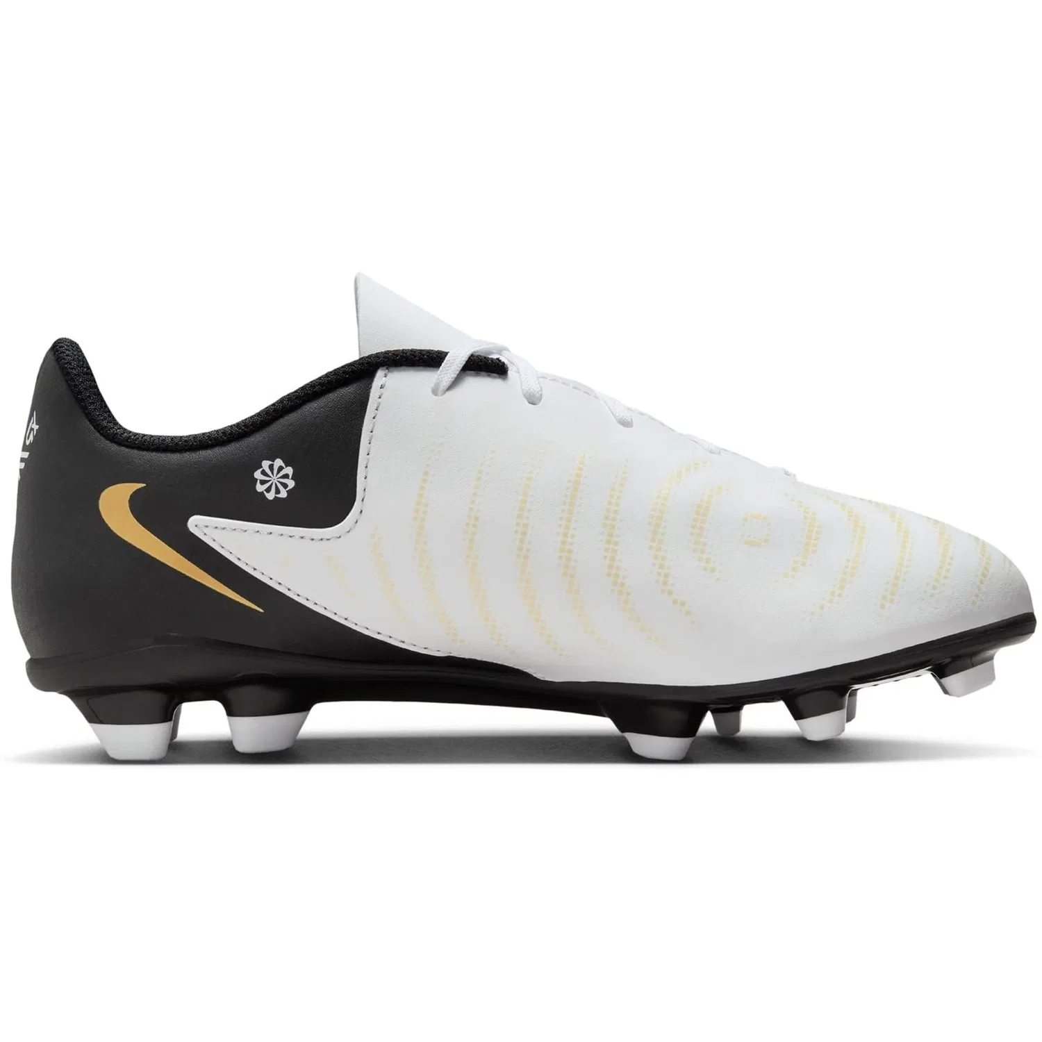 Детские бутсы для мальчиков с шипами NIKE Fd6722 NIKE, White Black Mtlc Gold Coin — фото 3