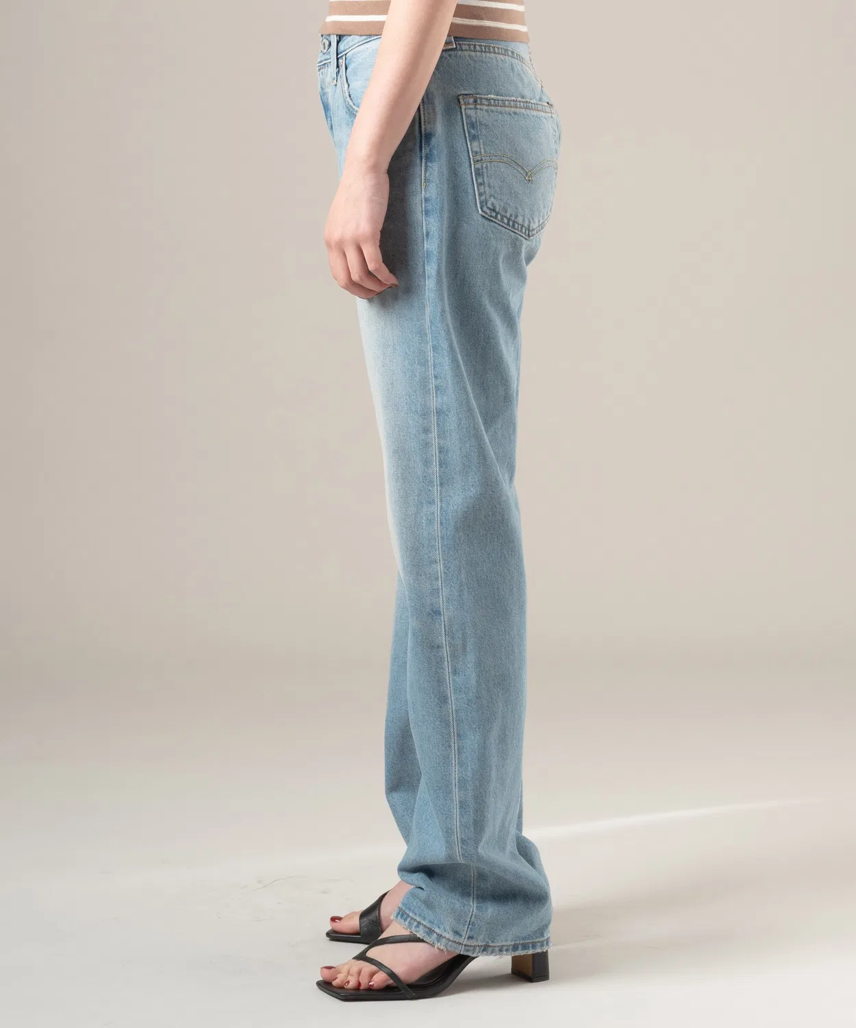 Женские джинсы свободного кроя 90'S 501 Levi's, Indigo Blue — фото 2