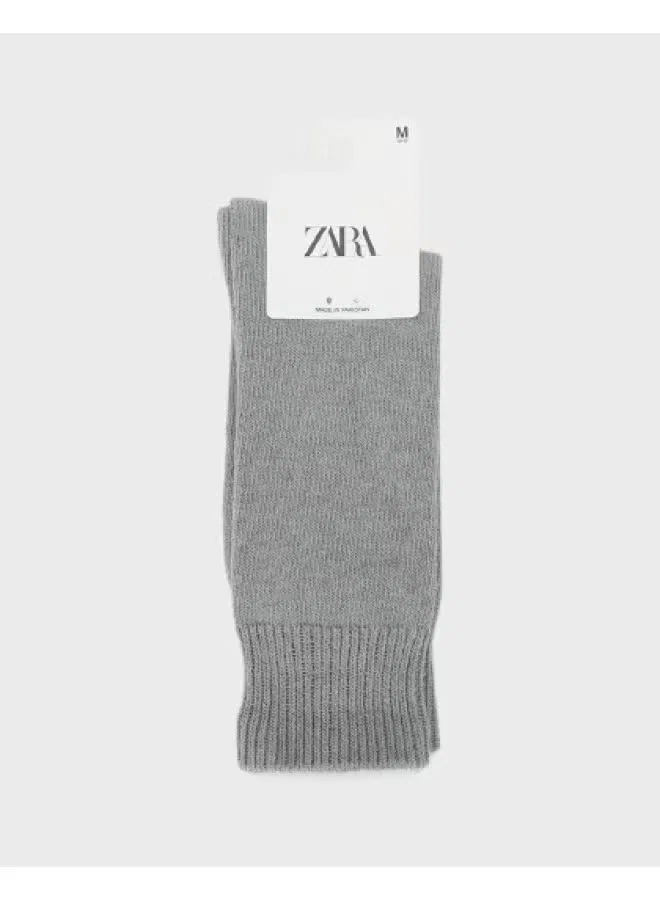 Носки однотонные универсальные Zara, серый