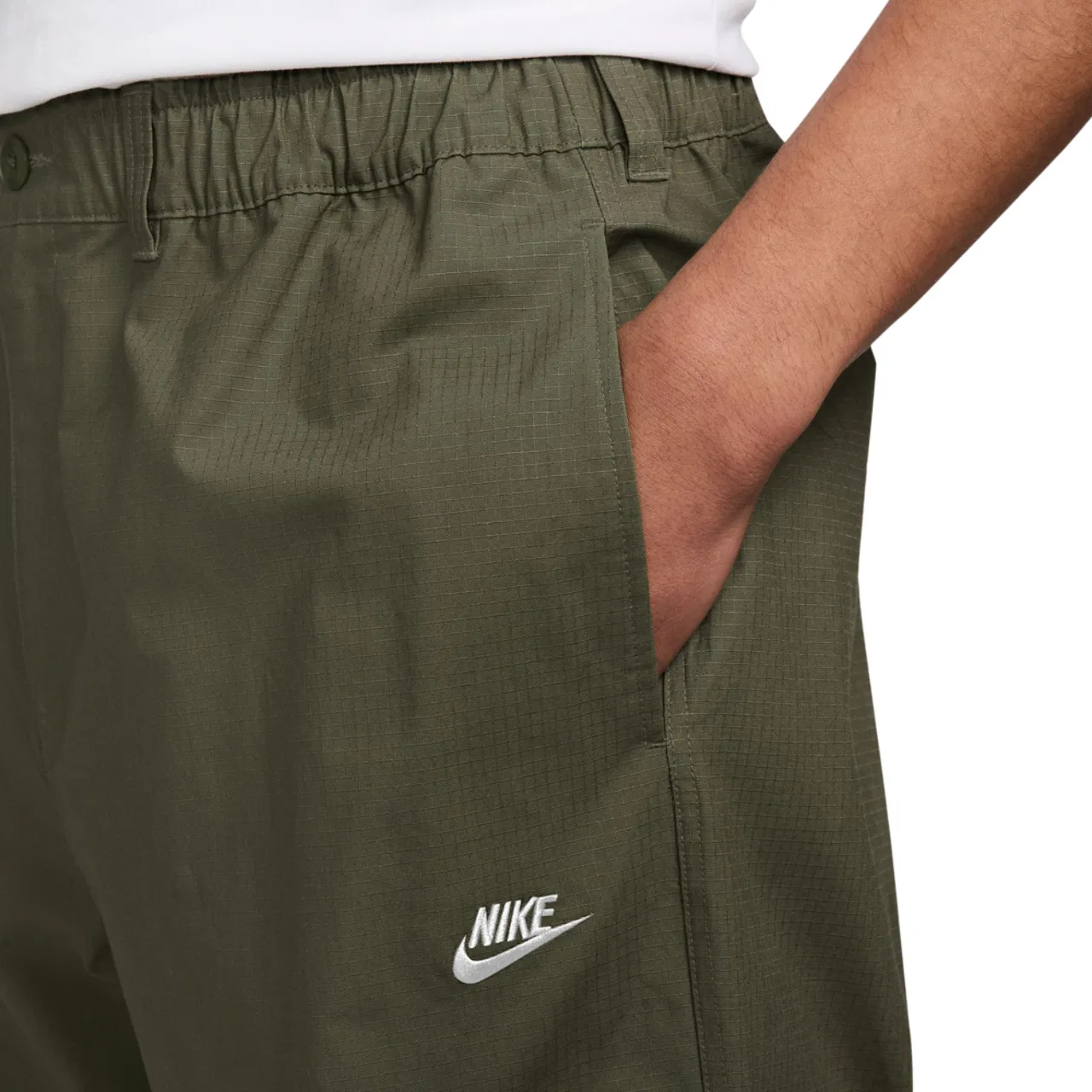 Мужские брюки карго Nike Club Woven, цвет Olive/Black — фото 3
