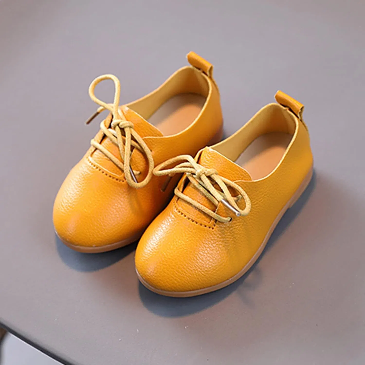 Детские туфли-оксфорды на шнуровке для девочек, Yellow — фото 2