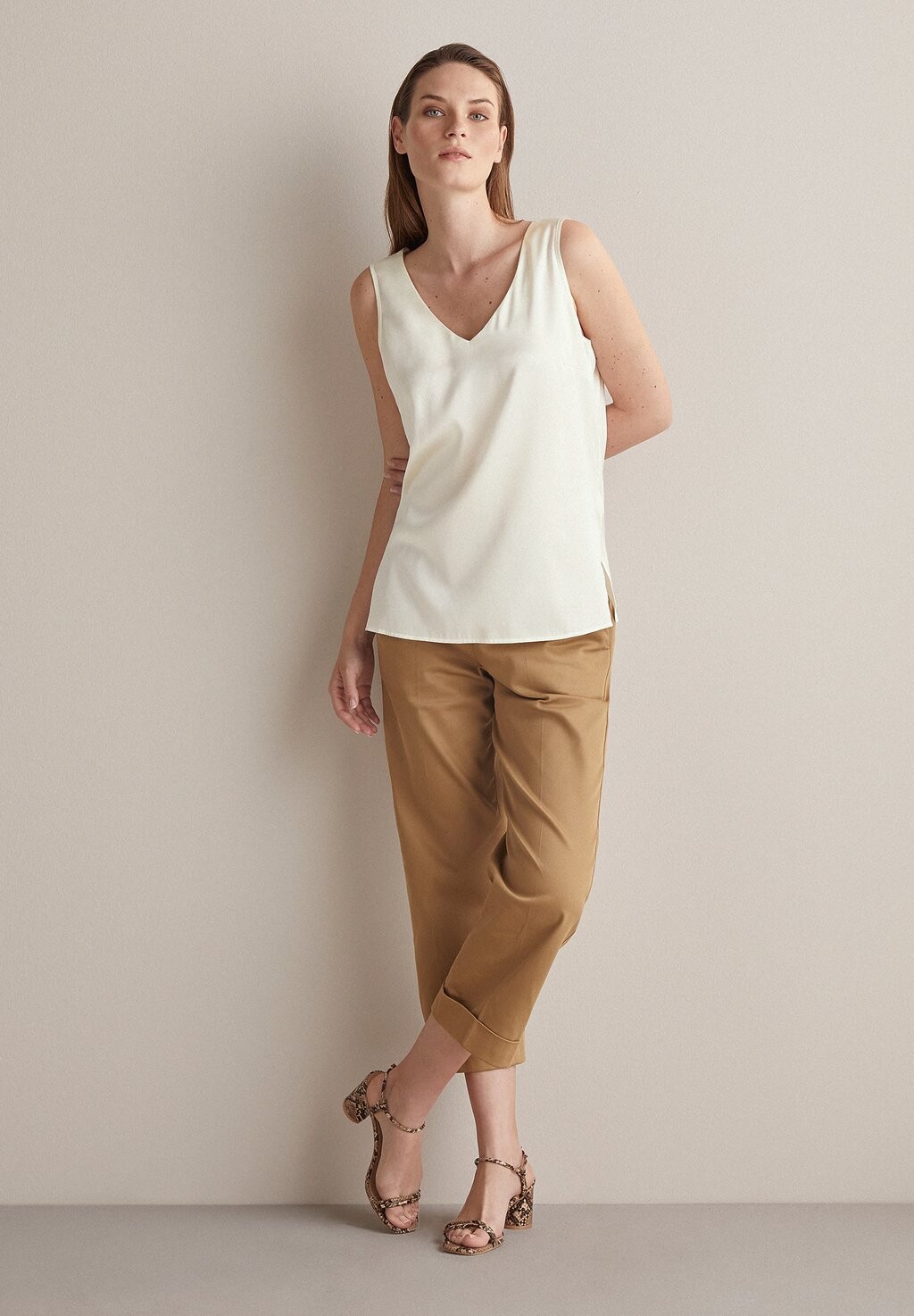 

Блуза V-NECK Falconeri, белый